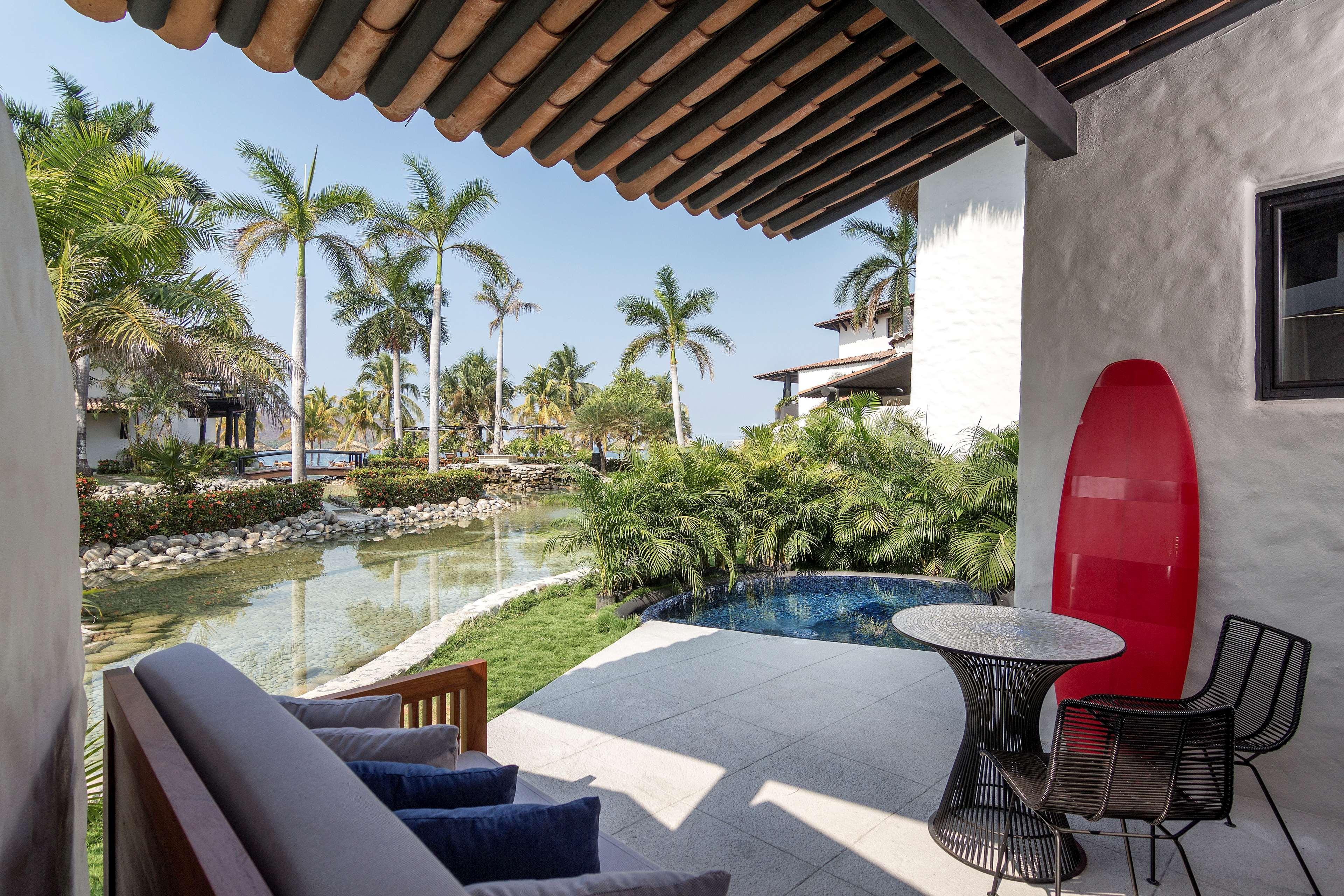 Thompson Zihuatanejo, A Beach Resort, By Hyatt Exterior photo